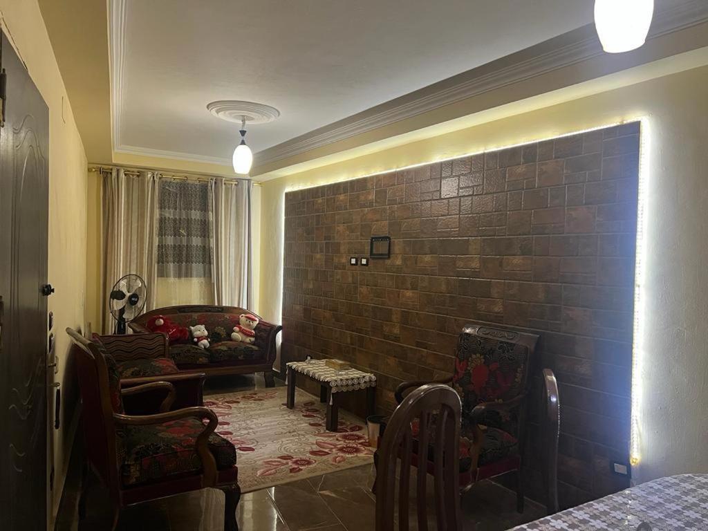 Momen Pyramids Inn Kafret el-Gabal Eksteriør bilde